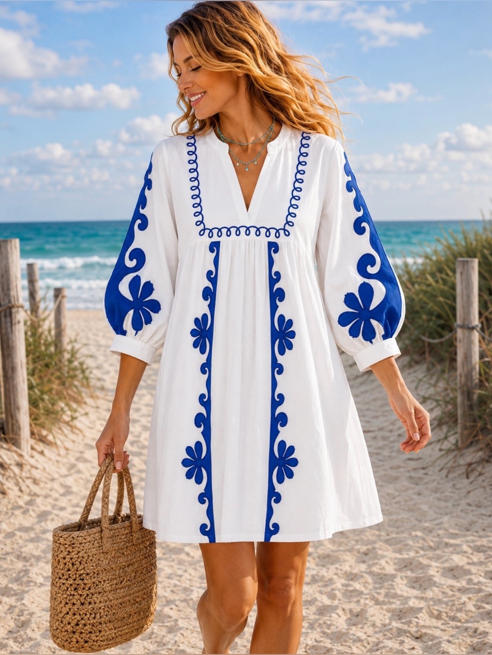New 🌺 Never A Wallflower White Blue Appliqué Boho Resort Dress Lined Pockets M